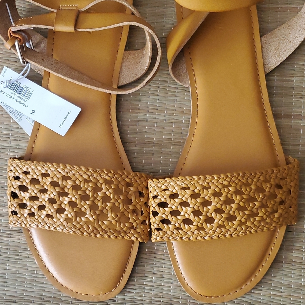Cognac Woven Band Sandals - Size 10 NWT - Picture 2 of 6